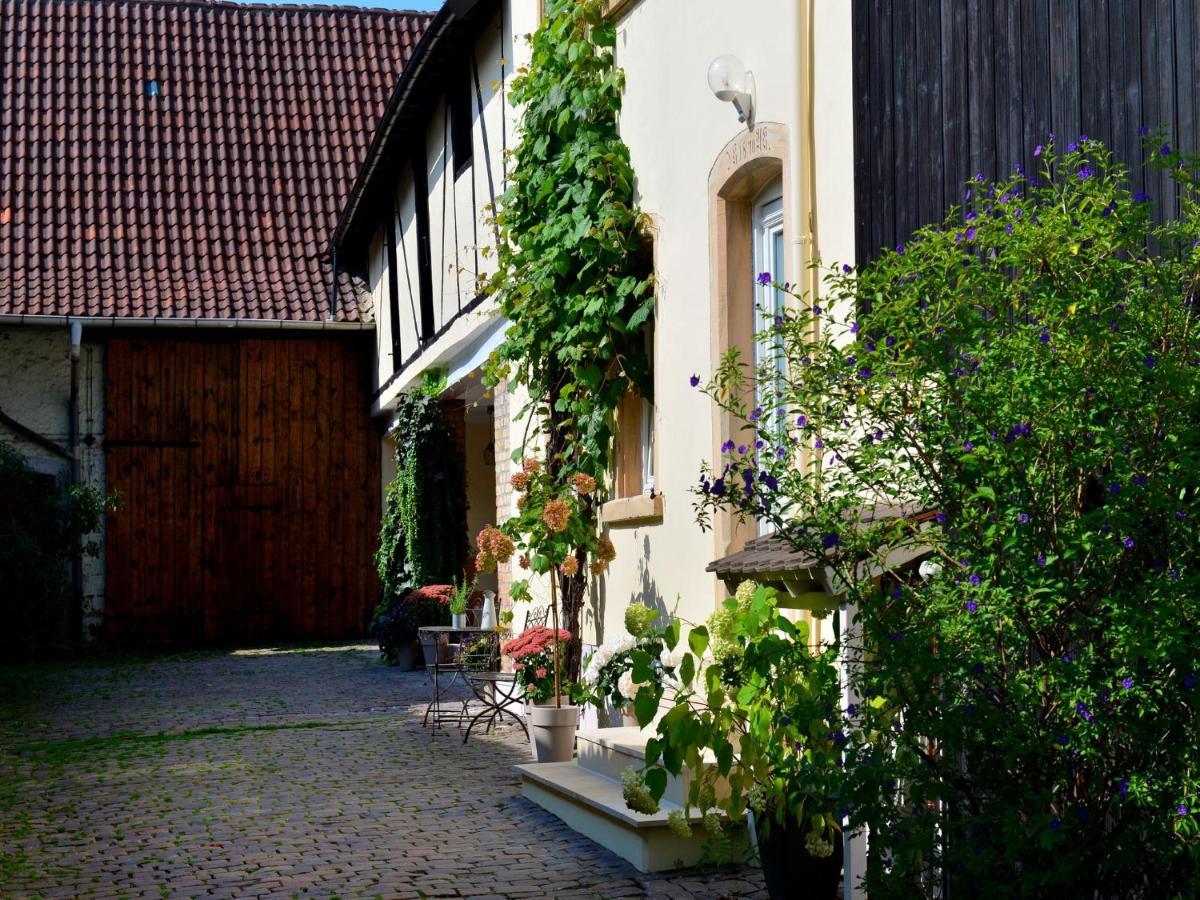 Gaestehaus & Weingut Gehrig Weisenheim am Sand Exterior foto